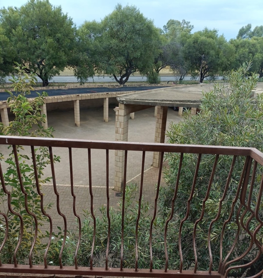 1 Bedroom Property for Sale in Brandwag Free State